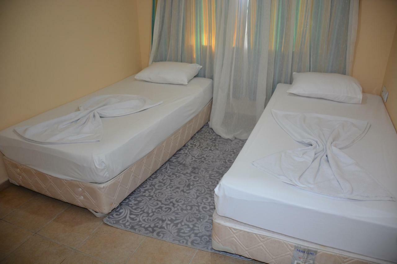 Bahceli Family Otel Анталия Екстериор снимка